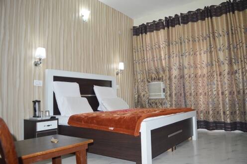 Hotel Gulmour, Jammu 2